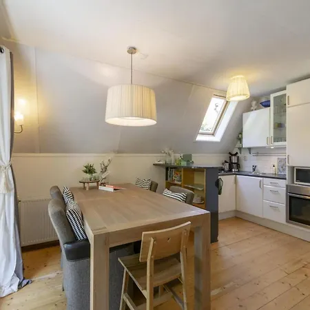 Elegant With Terrace Holiday home
